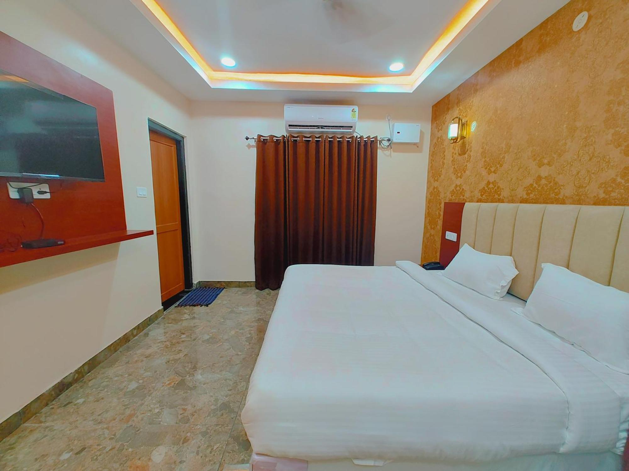 Awadh Samrat Resort Ayodhya Exterior photo