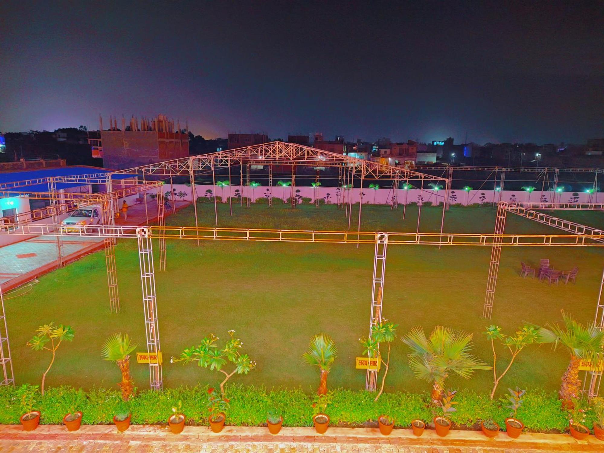 Awadh Samrat Resort Ayodhya Exterior photo