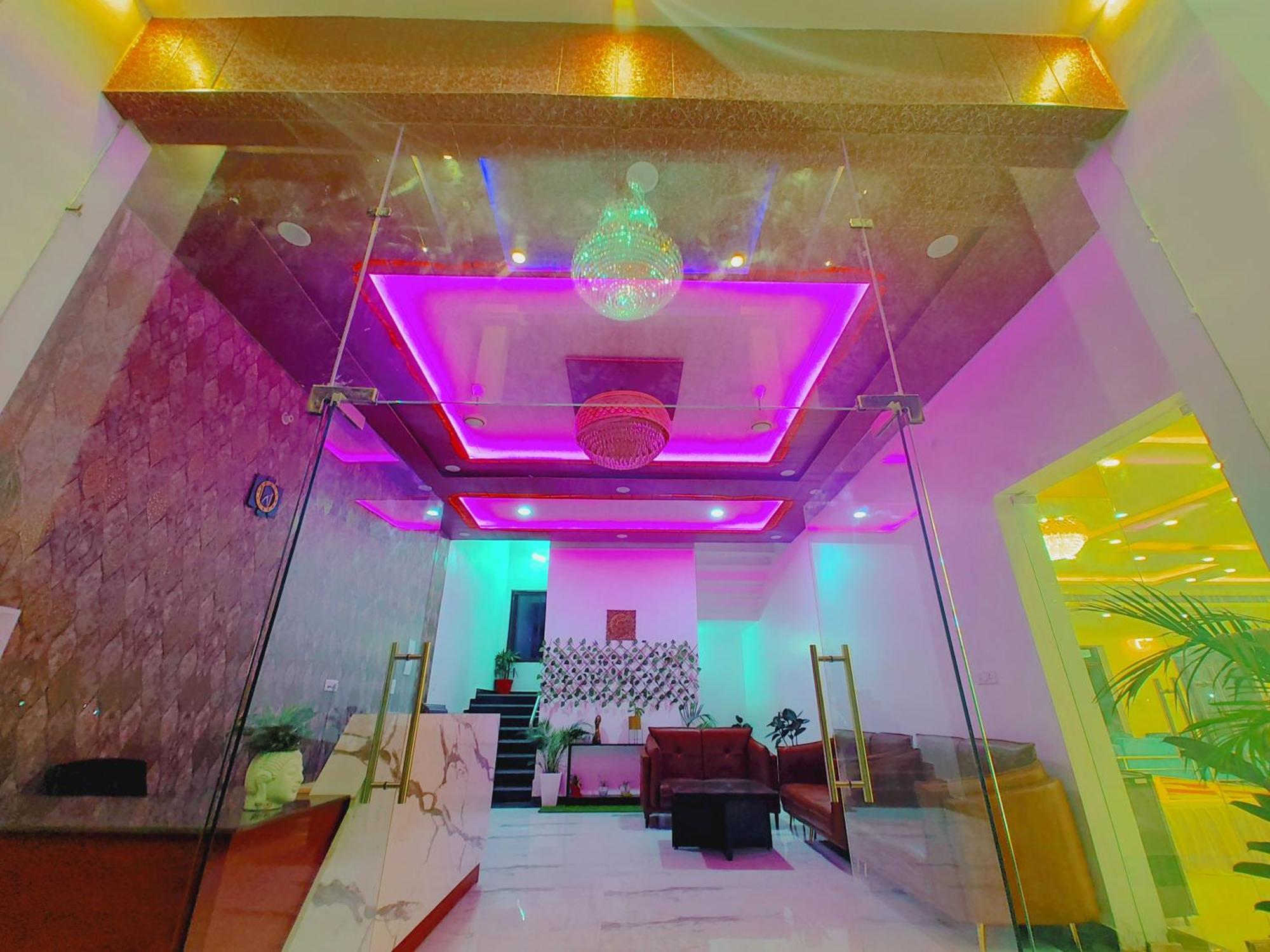Awadh Samrat Resort Ayodhya Exterior photo