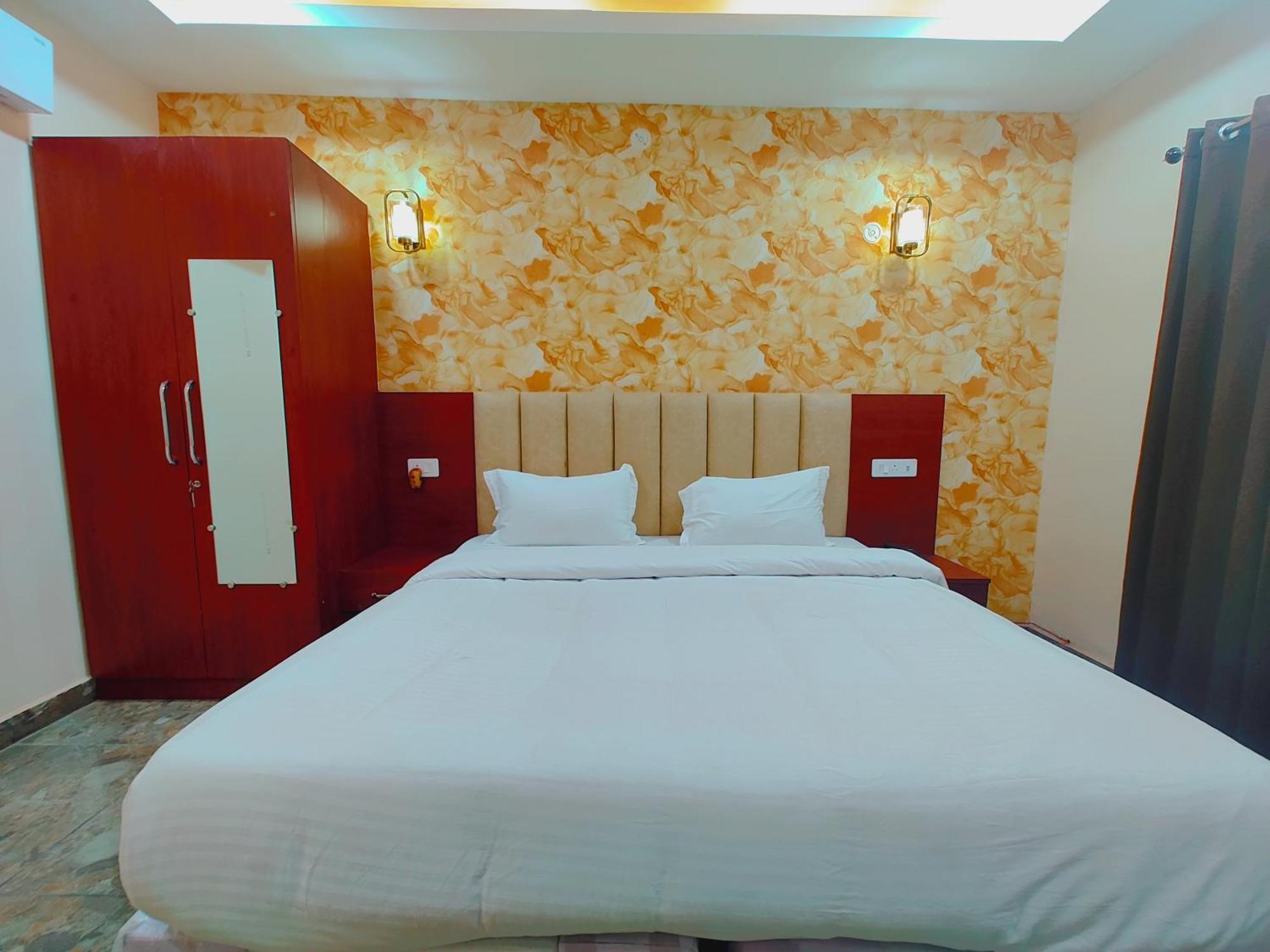 Awadh Samrat Resort Ayodhya Exterior photo