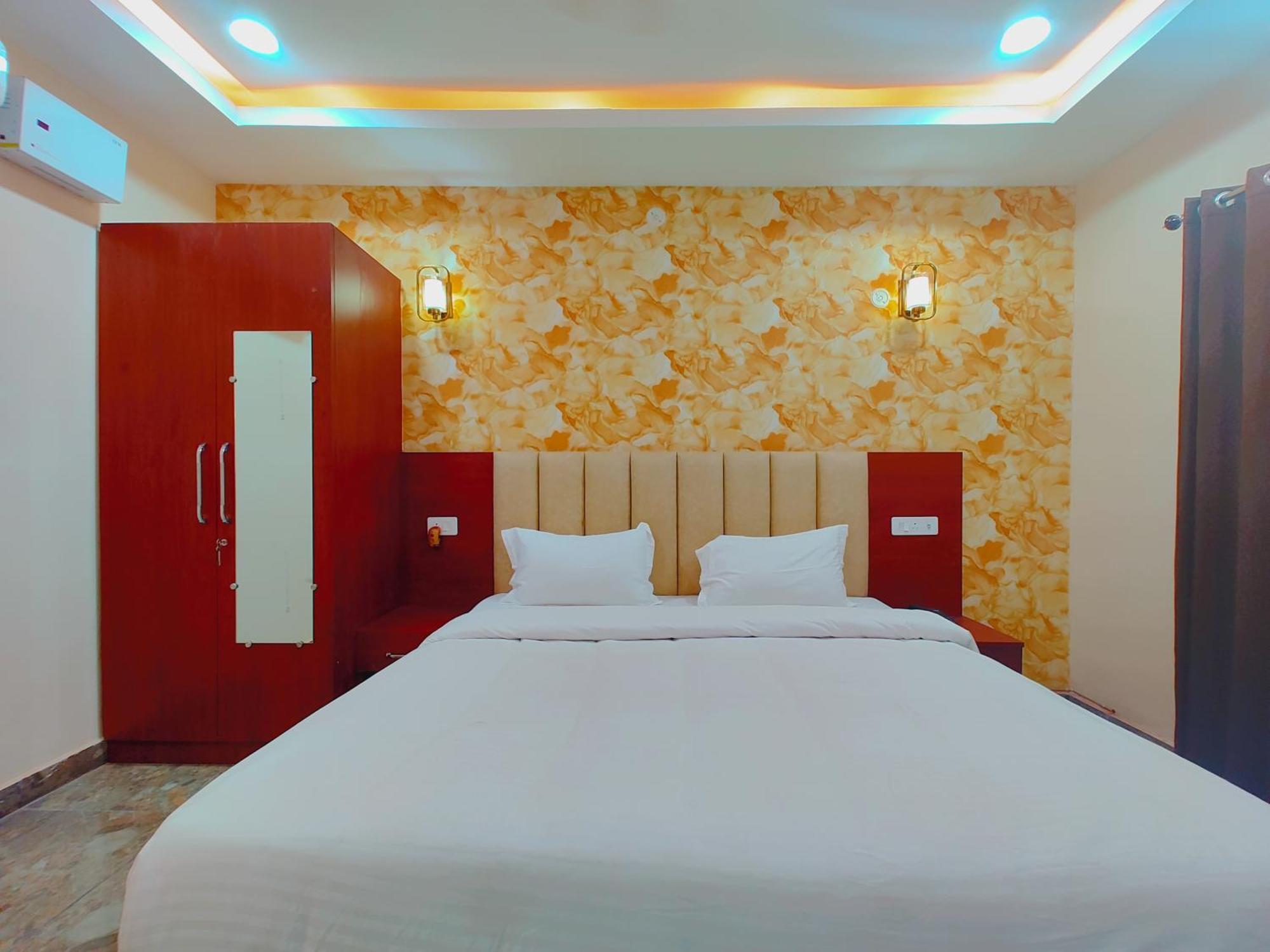 Awadh Samrat Resort Ayodhya Exterior photo