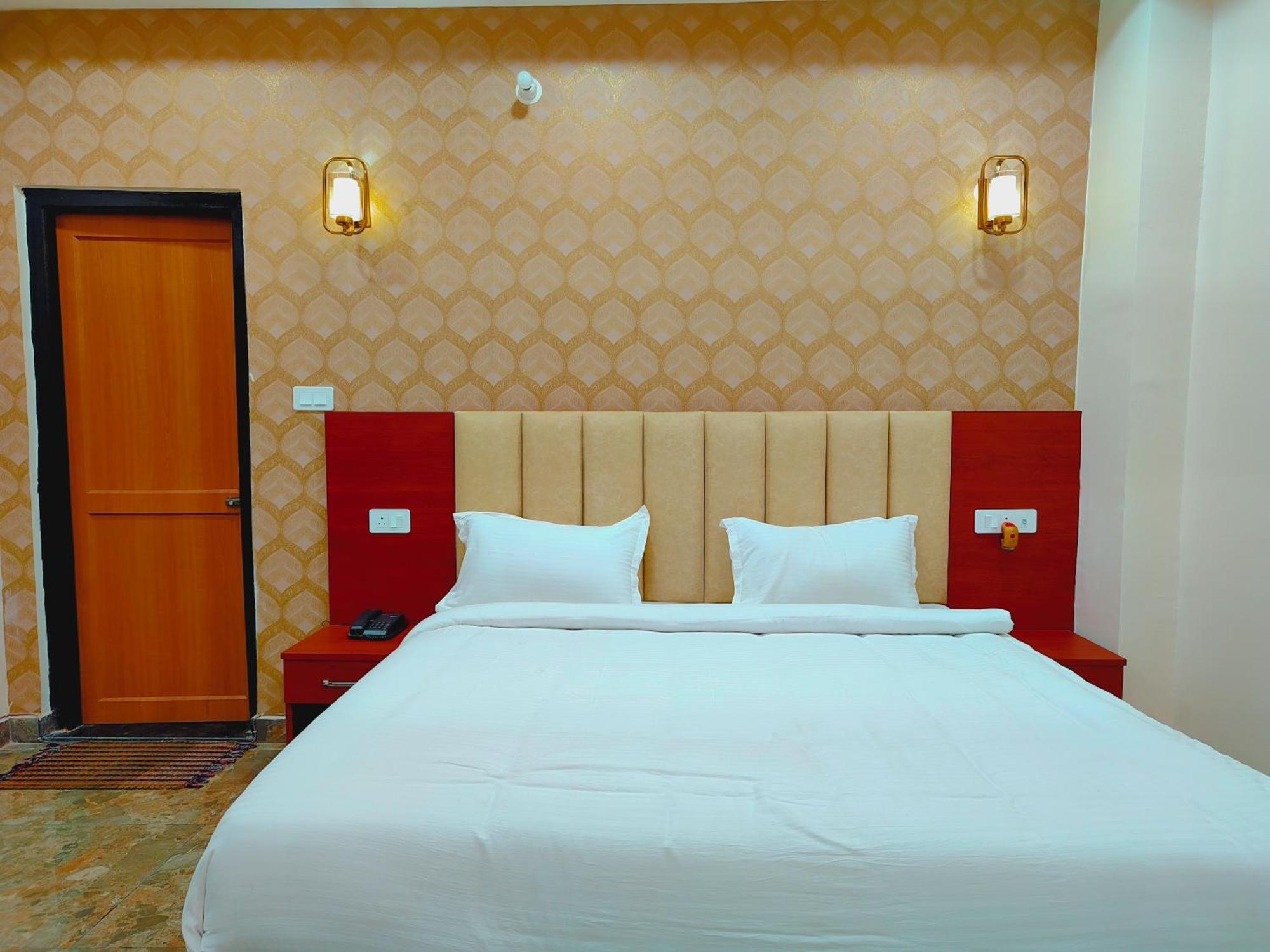 Awadh Samrat Resort Ayodhya Exterior photo