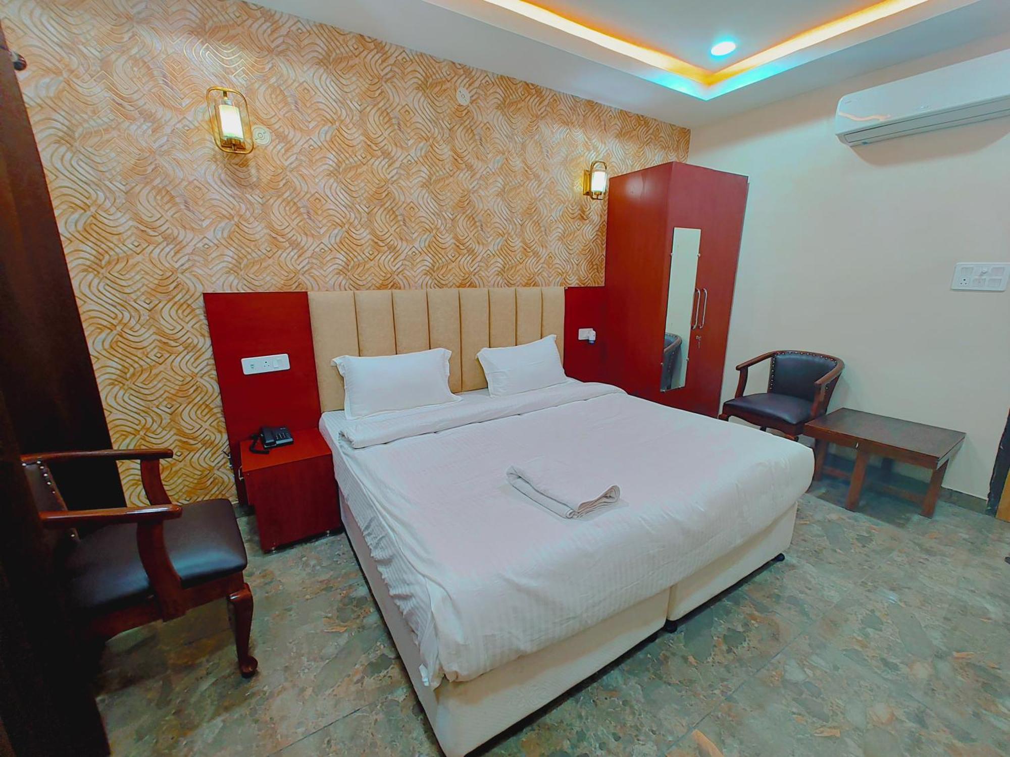 Awadh Samrat Resort Ayodhya Exterior photo