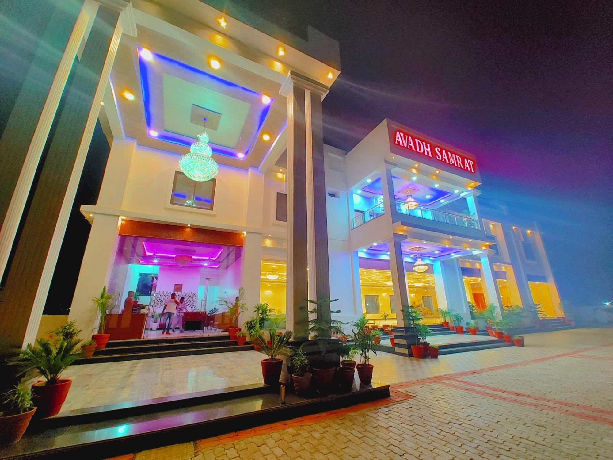 Awadh Samrat Resort Ayodhya Exterior photo